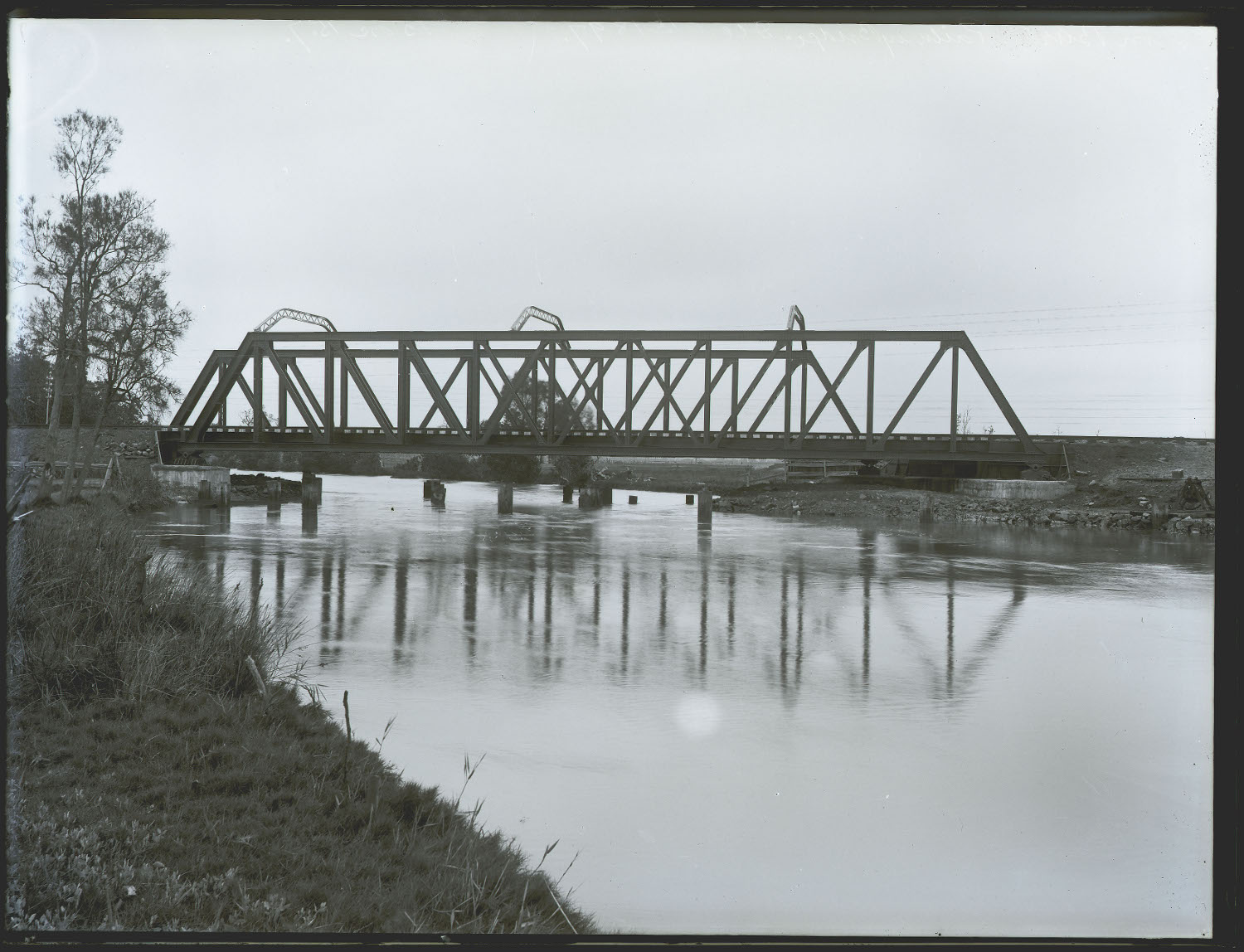Ironbark Bridge 9 December 1897 (Barney-Snowball Collection)